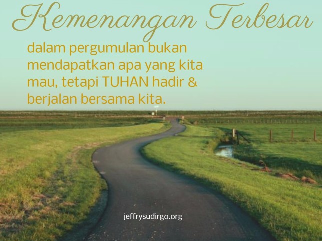 Tuhan hadir